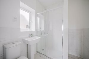 En suite- click for photo gallery